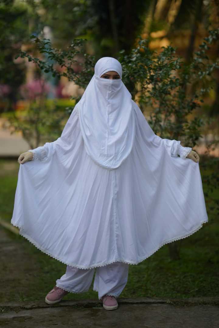 এক,কালার,খিমার,প্লাজু,সেট
