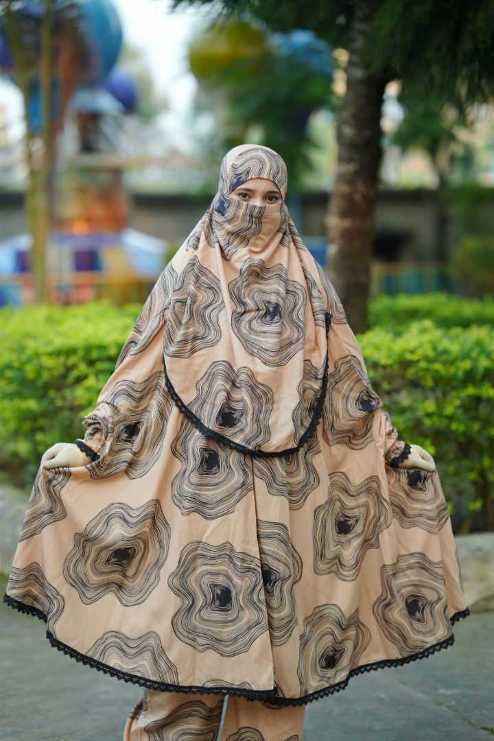খিমার,প্লাজু,সেট