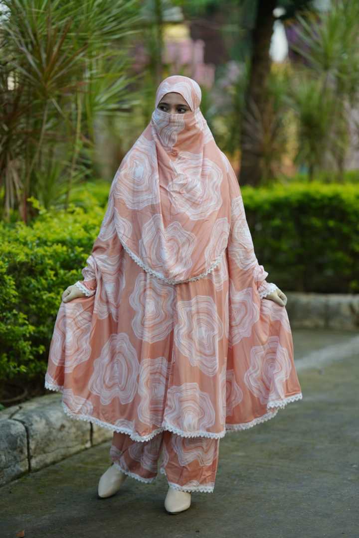 খিমার,প্লাজু,সেট