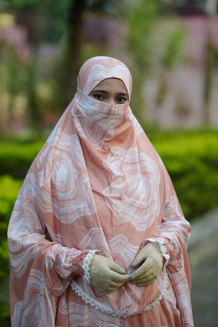 খিমার,প্লাজু,সেট