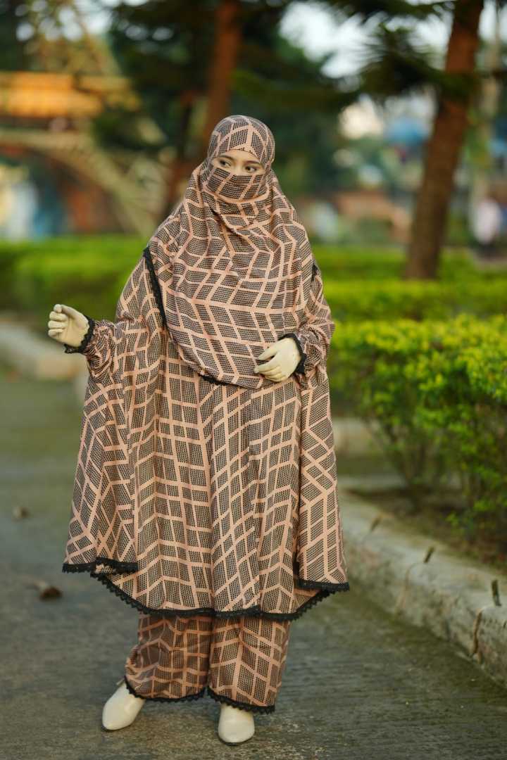 খিমার,প্লাজু,সেট
